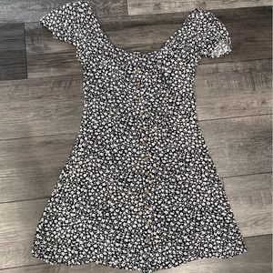 Summer Dress : Size Medium